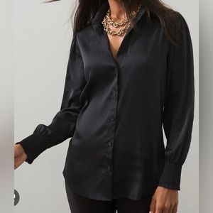 EUC. Chicos Satin Smocked-Cuff Blouse in BLACK, size 3 (16/18 XL regular sizing)